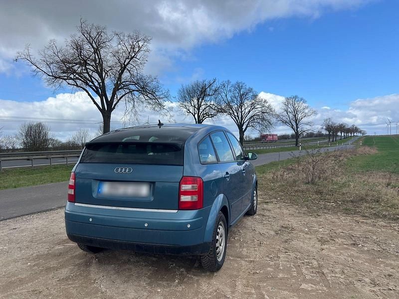 Gebraucht Audi A2 61 PS (44 kW) 2003 Blau Kleinwagen