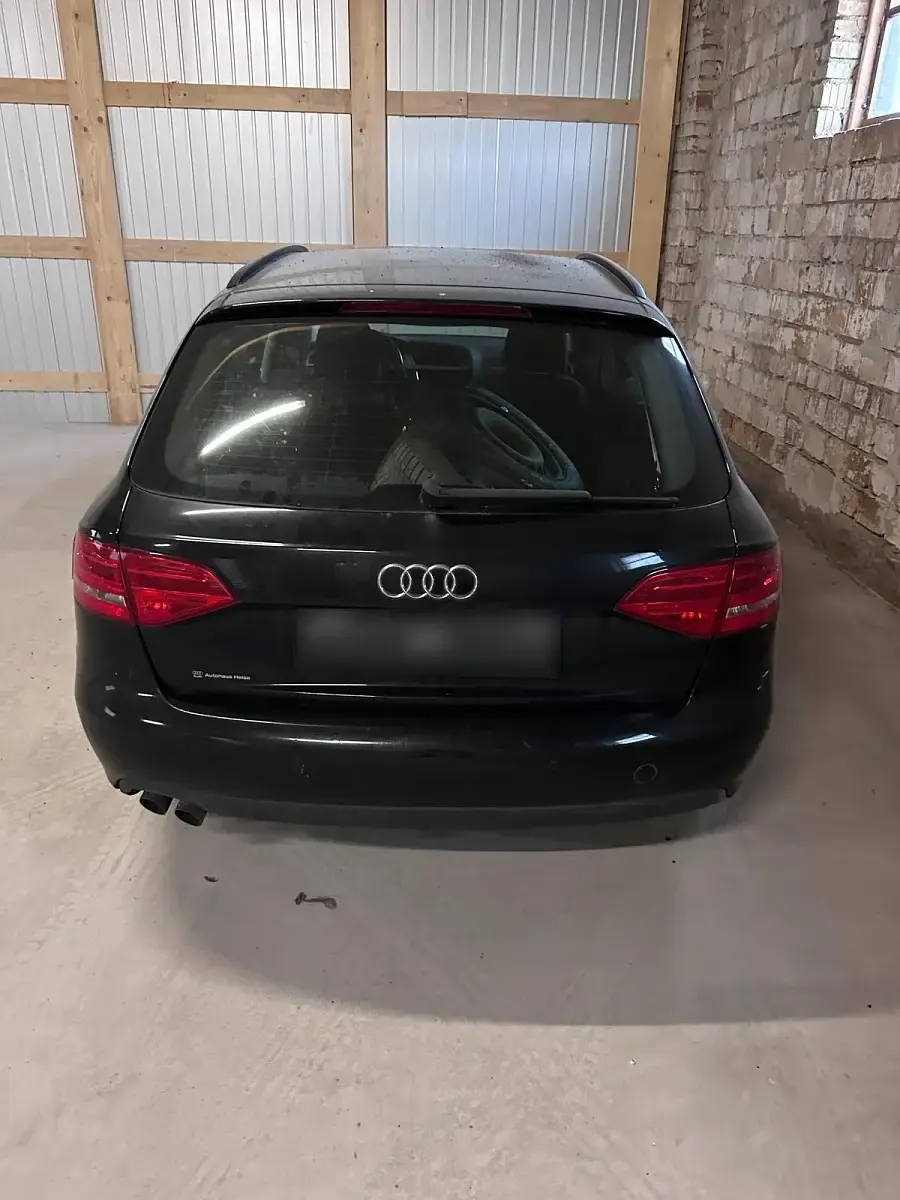 Gebraucht Audi A4 143 PS (105 kW) 2010 Schwarz Kombi