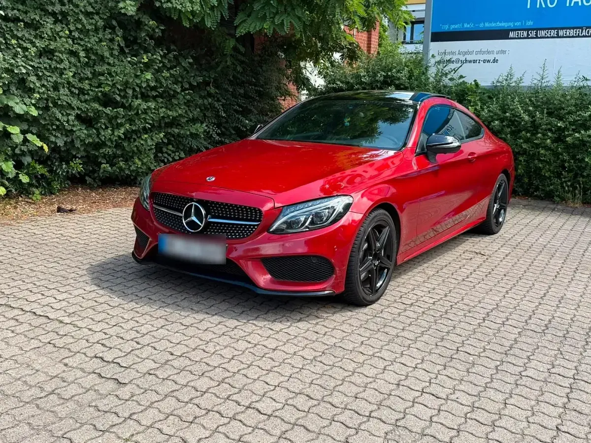 Gebraucht Mercedes C250 AMG line 204 PS (150 kW) 2018 Rot Coupé