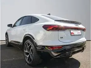 Gebraucht Audi Q6 e-tron 225 kW (306 PS) 2025 Weiß (weiss / gletscherweiss) SUV