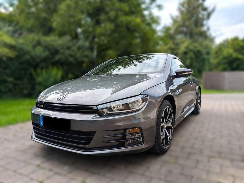 Grau Gebraucht 2017 VW Scirocco GTS Coupé | 19.500 € (Guter Preis) - Bild 1/4