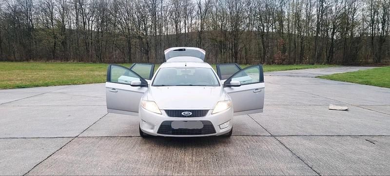 Gebraucht Ford Mondeo 140 PS (102 kW) 2009 Silber Kombi