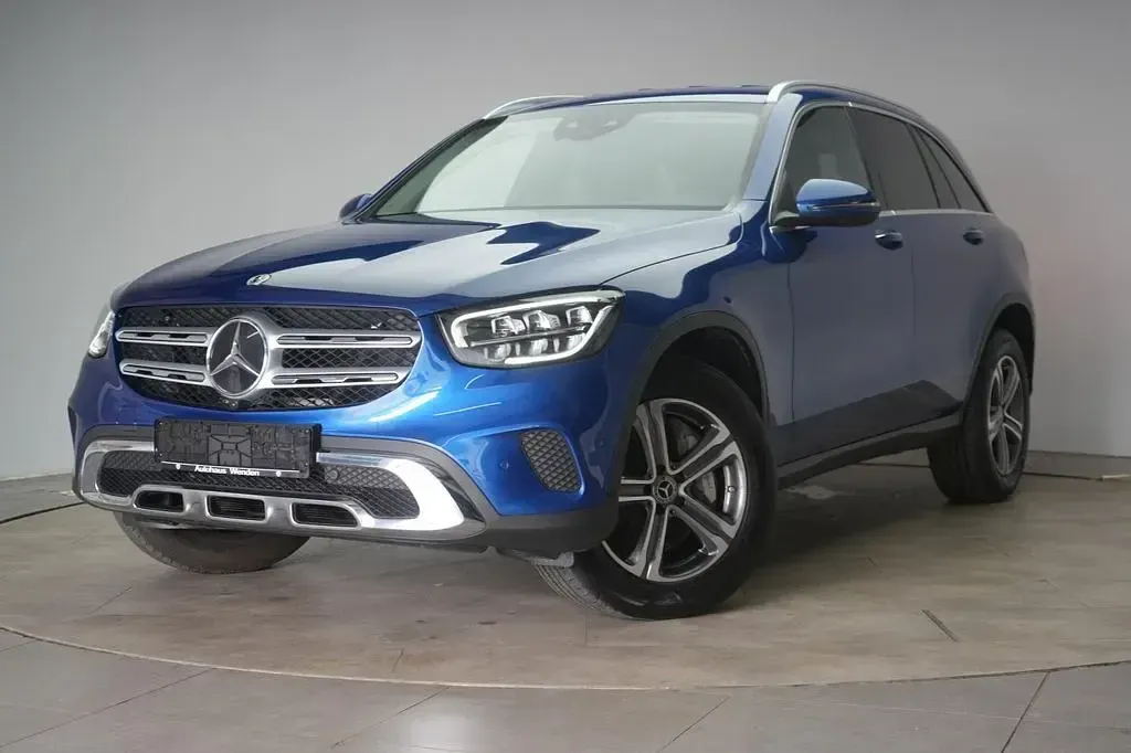 Gebraucht Mercedes GLC300e 320 PS (235 kW) 2022 Blau SUV