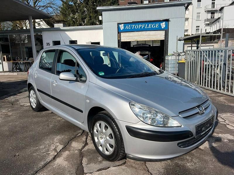 Gebraucht Peugeot 307 109 PS (80 kW) 2001 Silber Kleinwagen