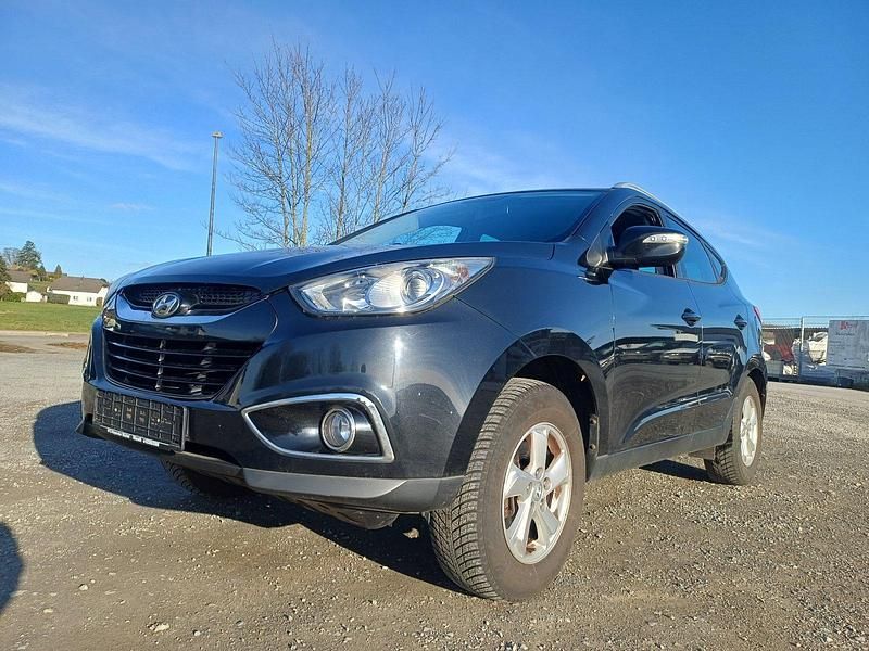Gebraucht Hyundai Tucson 163 PS (119 kW) 2010 Schwarz SUV