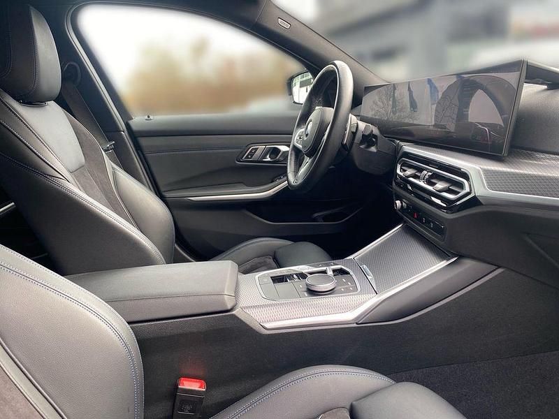 Gebraucht BMW 320 Shadowline 190 PS (139 kW) 2024 Grau Limousine