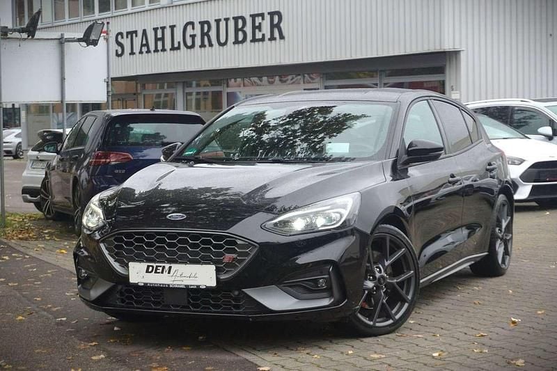 Agate black Gebraucht 2022 Ford Focus ST Kombi | 25.490 € (Superpreis) - Bild 1/4