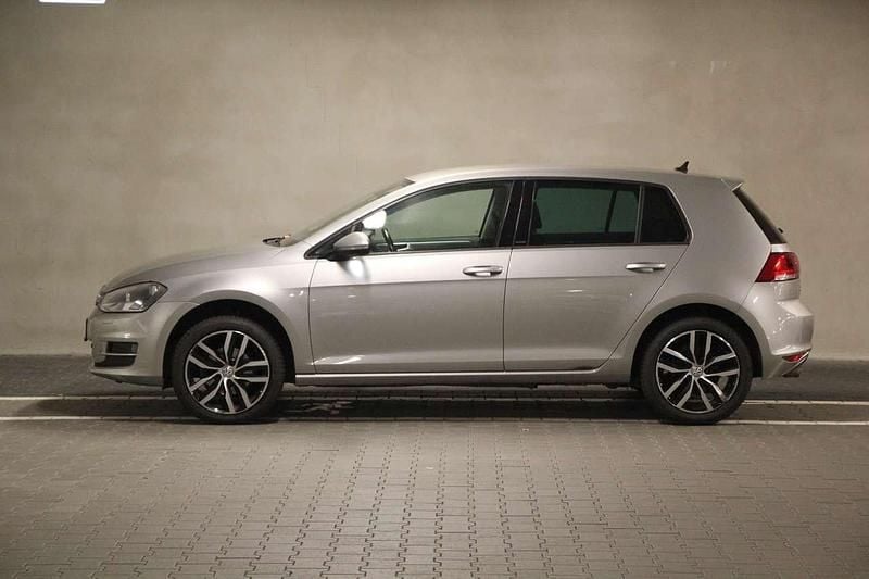 Tungsten silver Gebraucht 2017 VW Golf VII Allstar Kleinwagen | 11.500 € (Guter Preis) - Bild 1/4