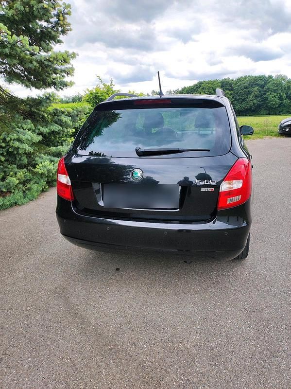 Gebraucht Skoda Fabia 90 PS (66 kW) 2012 Schwarz Kombi