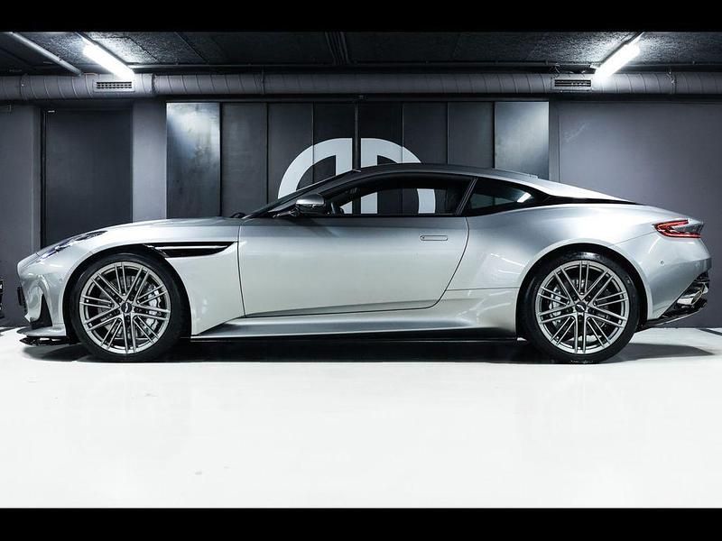 Gebraucht Aston Martin DB12 680 PS (500 kW) 2024 Grau Coupé