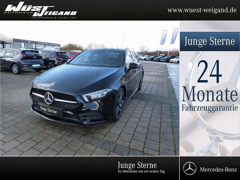 Schwarz Gebraucht 2021 Mercedes A180 AMG Limousine | 27.900 € (Fairer Preis) - Bild 1/4