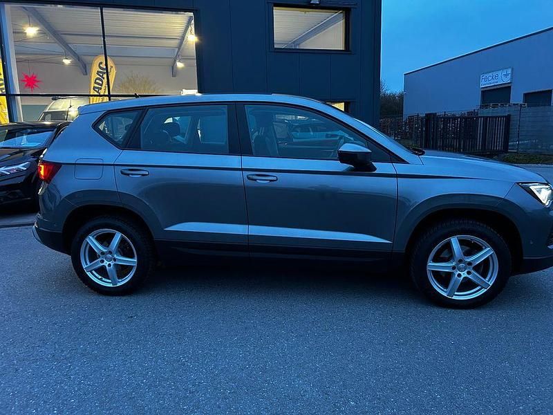 Gebraucht Seat Ateca Style 150 PS (110 kW) 2022 Grau SUV