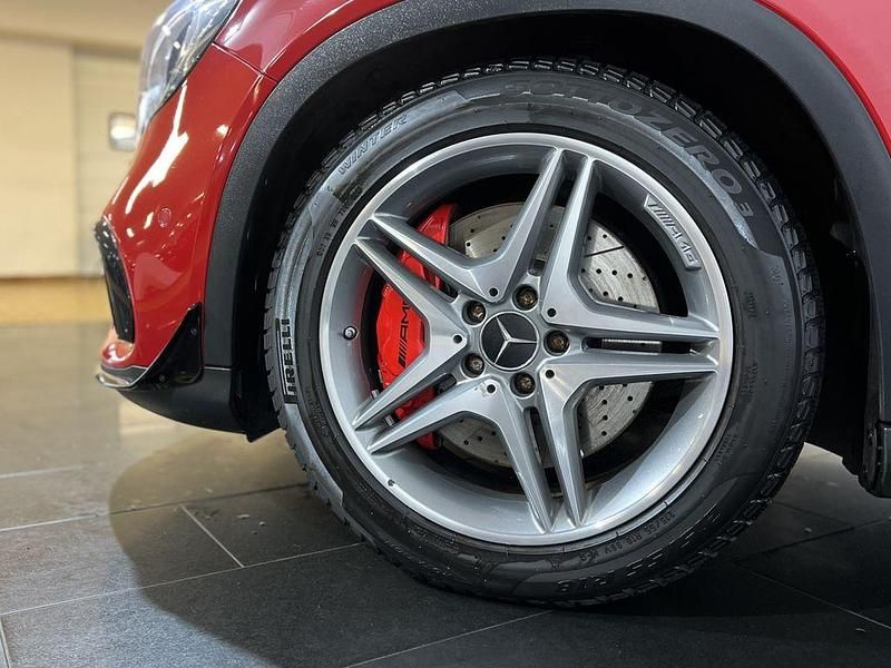 Gebraucht Mercedes GLA45 AMG AMG 381 PS (280 kW) 2017 Rot SUV