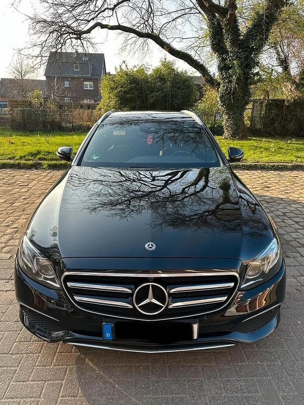 Gebraucht Mercedes E200 150 PS (110 kW) 2019 Schwarz Kombi
