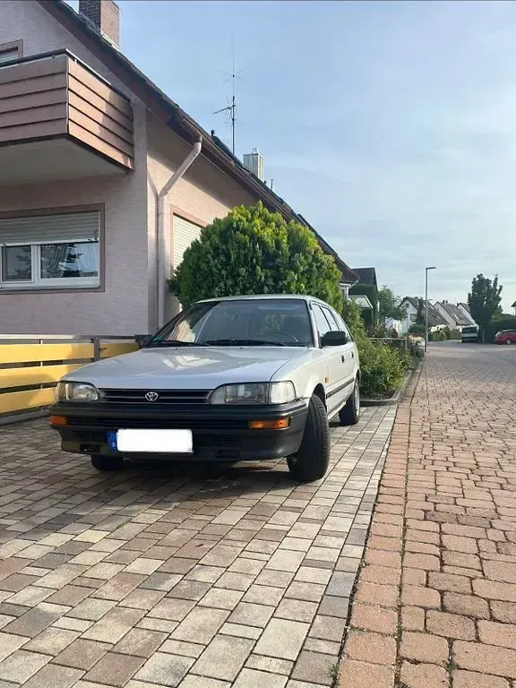 Gebraucht Toyota Corolla XLi 75 PS (55 kW) 1991 Silber Kombi