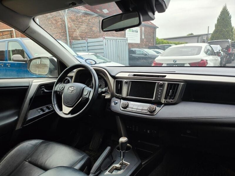 Silber Gebraucht 2013 Toyota RAV4 Executive SUV | 12.990 € (Etwas zu teuer) - Bild 1/4