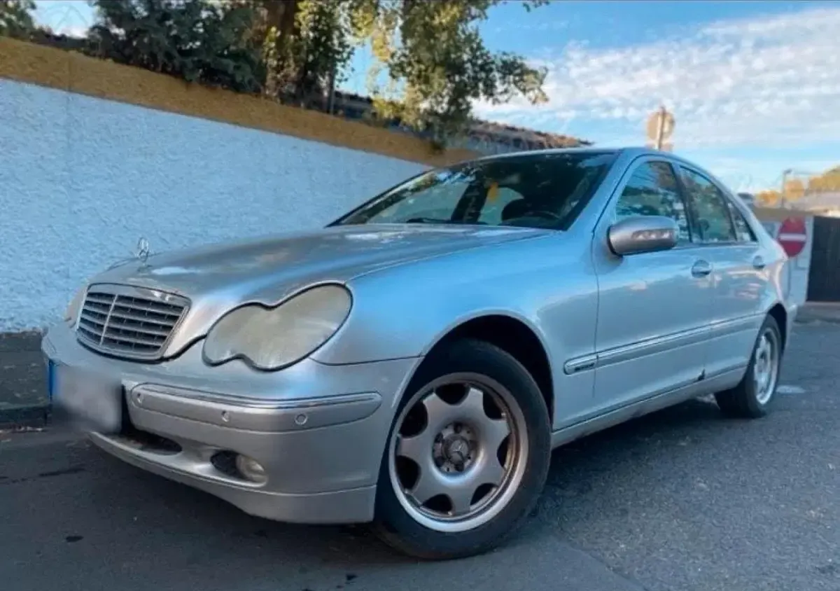 Gebraucht Mercedes C320 218 PS (160 kW) 2000 Grau Limousine