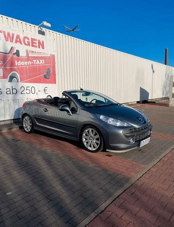 Grau Gebraucht 2007 Peugeot 207 CC Cabrio | 2.600 € (Fairer Preis) - Bild 1/4