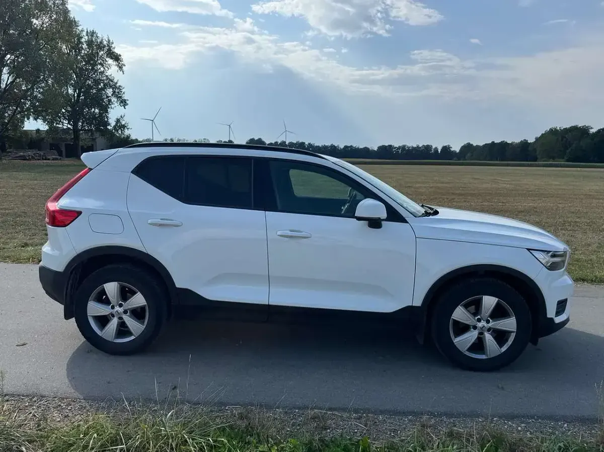 Gebraucht Volvo XC40 Inscription 150 PS (110 kW) 2018 Weiß SUV
