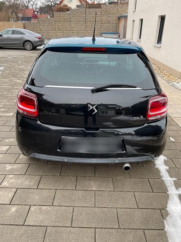 Gebraucht Citroën DS3 82 PS (60 kW) 2016 Schwarz Kleinwagen