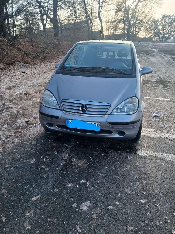 Gebraucht Mercedes A160 Elegance 102 PS (75 kW) 1999 Silber Limousine