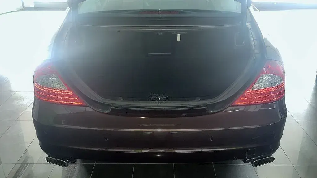 Gebraucht Mercedes CLS350 292 PS (214 kW) 2008 Rot Coupé
