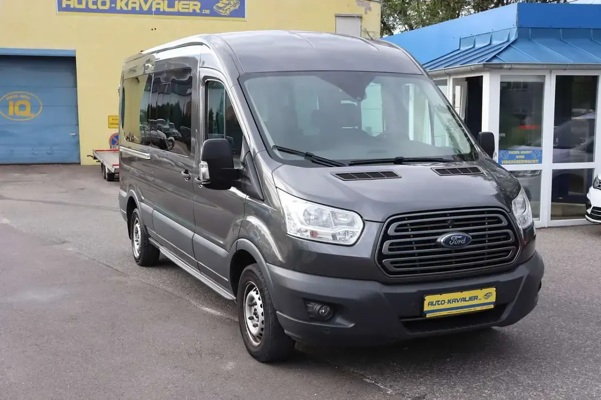 Second-hand Ford Transit 170 CP (125 kW) 2018 Gri Monovolum