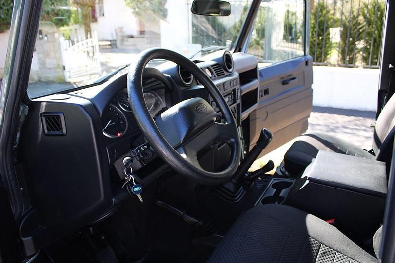 Gebraucht Land Rover Defender 122 PS (89 kW) 2008 Grün SUV