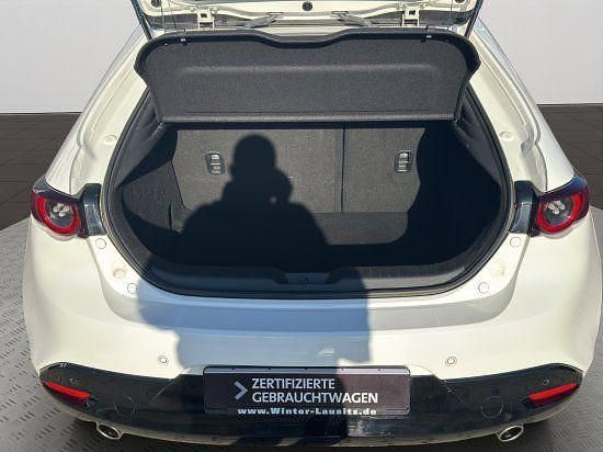 Gebraucht Mazda 3 122 PS (89 kW) 2021 Weiß Limousine