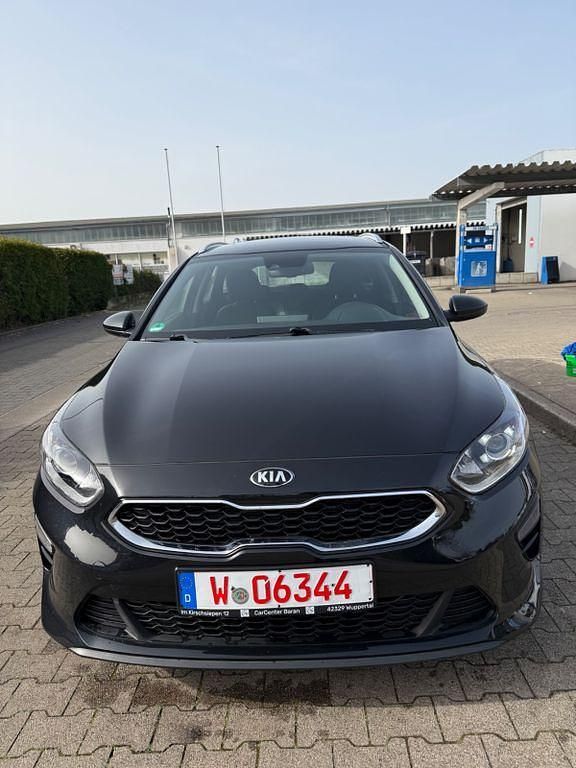 Gebraucht Kia Ceed Sportswagon 136 PS (100 kW) 2021 Schwarz Kombi