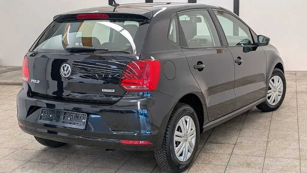 Usata VW Polo Trendline 60 CV (44 kW) 2014 Nero Berlina