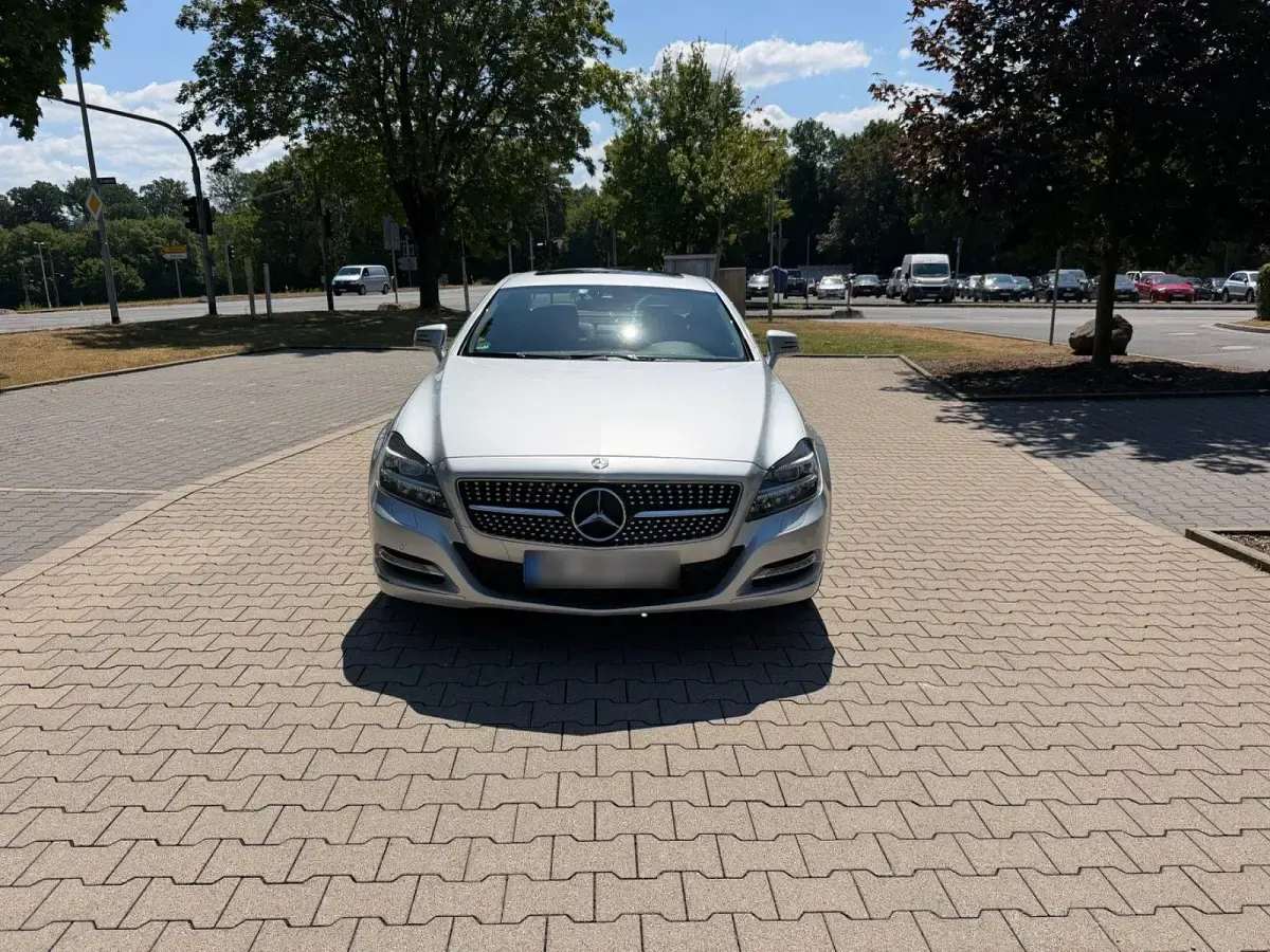 Gebraucht Mercedes CLS350 AMG 265 PS (194 kW) 2011 Silber Coupé