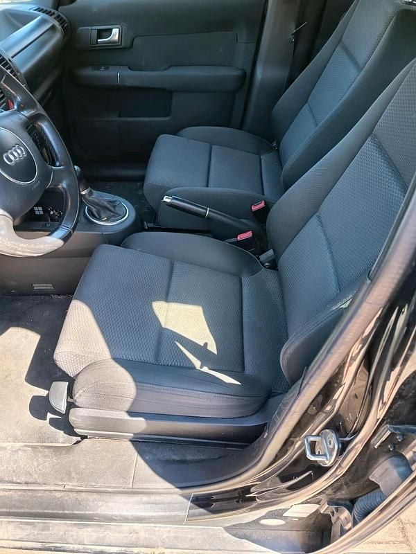 Usata Audi A2 95 CV (69 kW) 2005 Nero Utilitaria