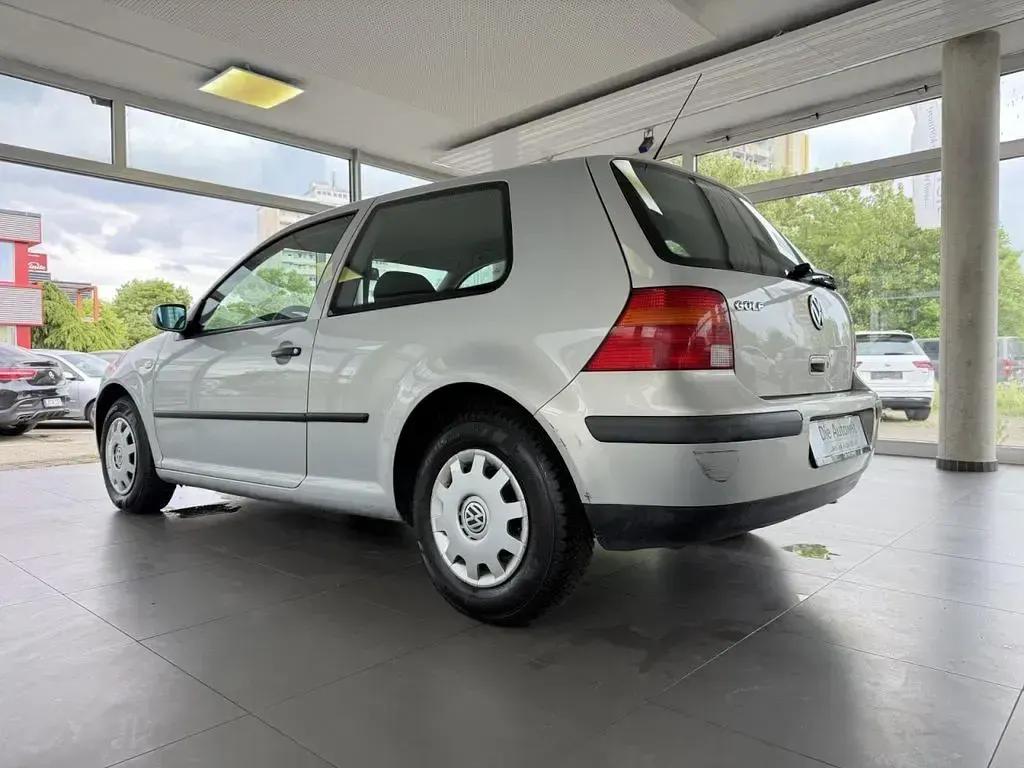 Gebraucht VW Golf IV Comfortline 101 PS (74 kW) 2000 Silber Limousine