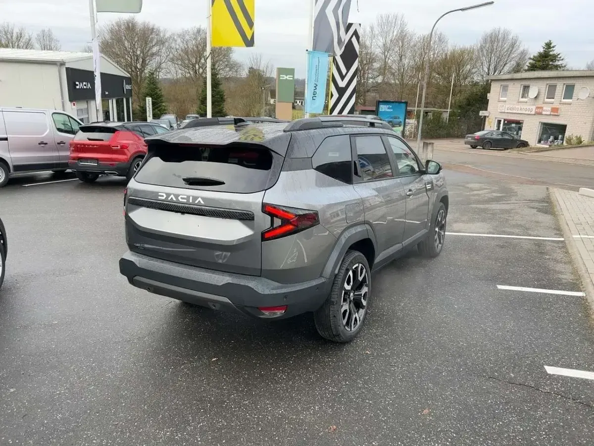 Gebraucht Dacia Bigster Journey 155 PS (114 kW) 2025 Dolomitgrau SUV