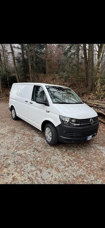 Weiß Gebraucht 2016 VW Transporter Van | 13.800 € (Guter Preis) - Bild 1/4