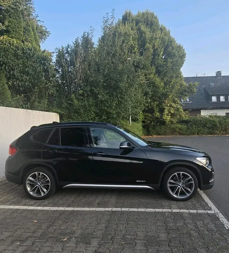 Gebraucht BMW X1 184 PS (135 kW) 2014 Schwarz SUV