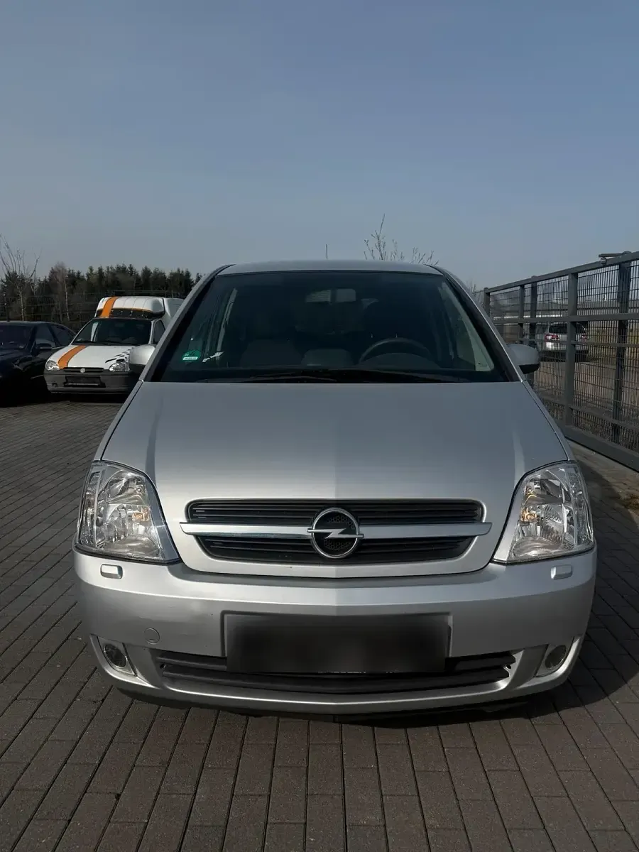 Używany Opel Meriva 100 KM (73 kW) 2005 Srebrny Minivan