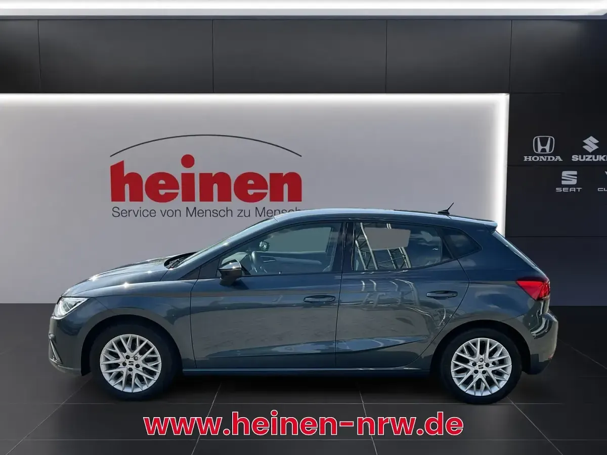 Usata Seat Ibiza Beats 110 CV (80 kW) 2024 Grigio Utilitaria