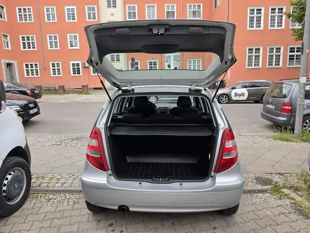 Gebraucht Mercedes A150 95 PS (69 kW) 2005 Silber Limousine