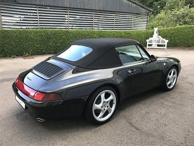 Gebraucht Porsche 993 272 PS (200 kW) 1995 Schwarz metallic Cabrio