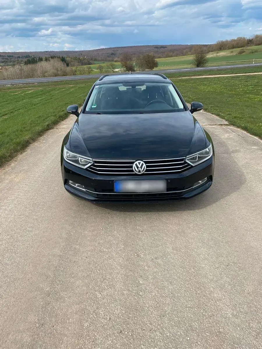 Gebraucht VW Passat Comfortline 150 PS (110 kW) 2015 Schwarz Kombi