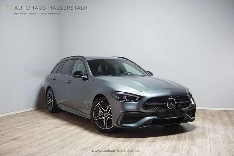 Grau Gebraucht 2024 Mercedes C220 AMG Kombi | 46.990 € (Teuer) - Bild 1/3