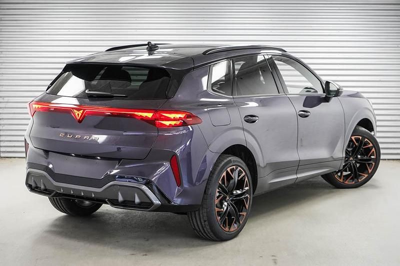 Neu Cupra Terramar VZ 265 PS (194 kW) 2025 Graphene grau metallic (r6) SUV