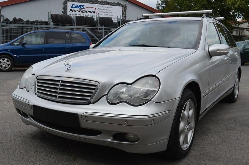 Silber Gebraucht 2002 Mercedes C200 Elegance Kombi | 990 € (Superpreis) - Bild 1/4