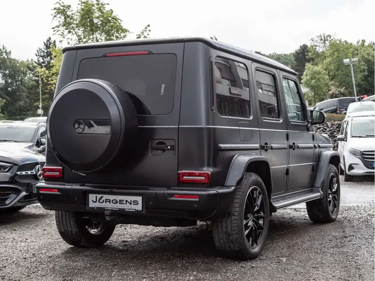 Gebraucht Mercedes G450 Exclusive 367 PS (269 kW) 2025 Schwarz manufaktur nachtschwar SUV