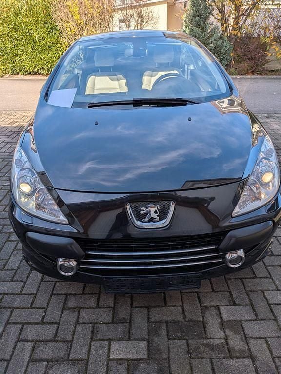 Schwarz Gebraucht 2006 Peugeot 307 CC Platinum Cabrio | 2.500 € (Fairer Preis) - Bild 1/4