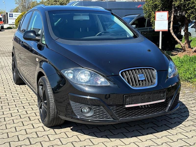 Używany Seat Altea Style 125 KM (91 kW) 2012 Czarny Minivan