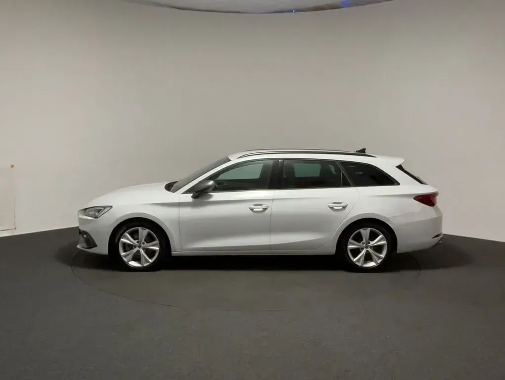Gebraucht Seat Leon FR 150 PS (110 kW) 2022 Weiß Limousine