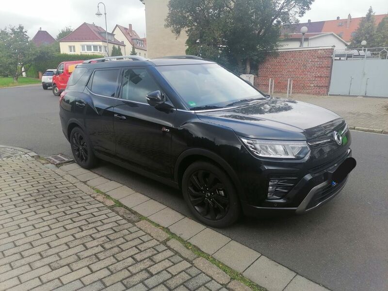 Schwarz Gebraucht 2024 Ssangyong Tivoli SUV | 22.999 € (Fairer Preis) - Bild 1/4